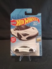 HOT WHEELS MCLAREN 720S FACTORY FRESH