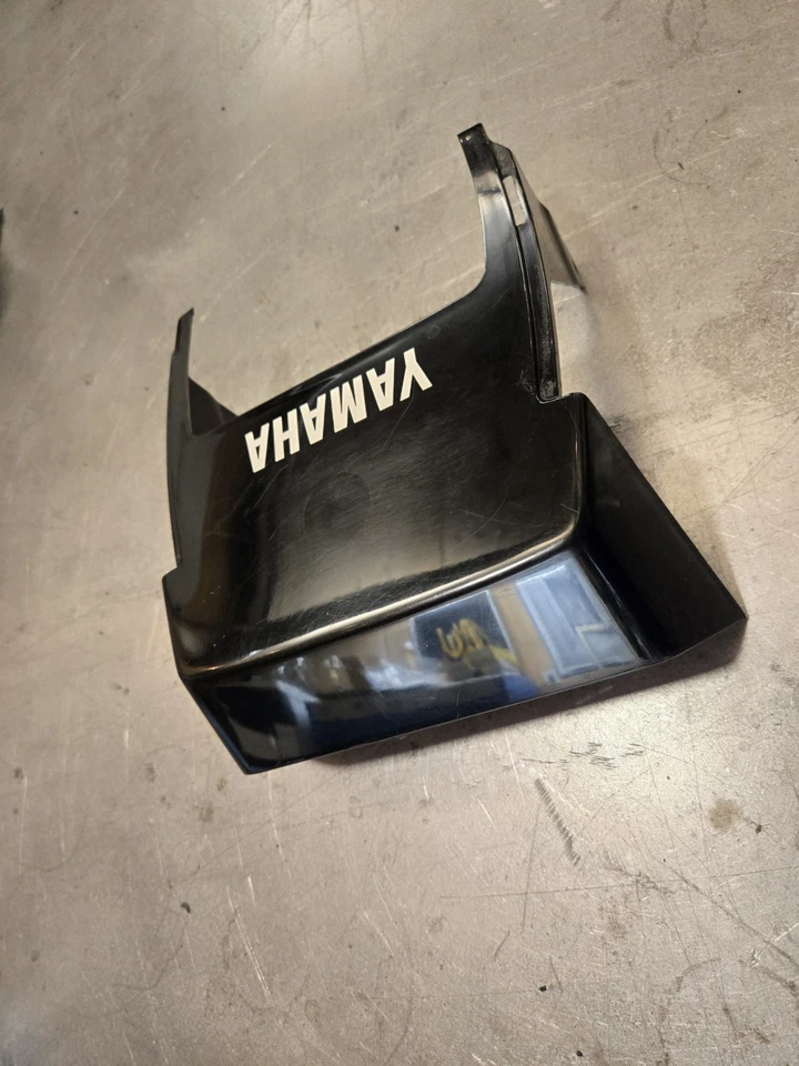 Carenado trasero Yamaha FZR600 89-93 OEM Foto 4 de 4