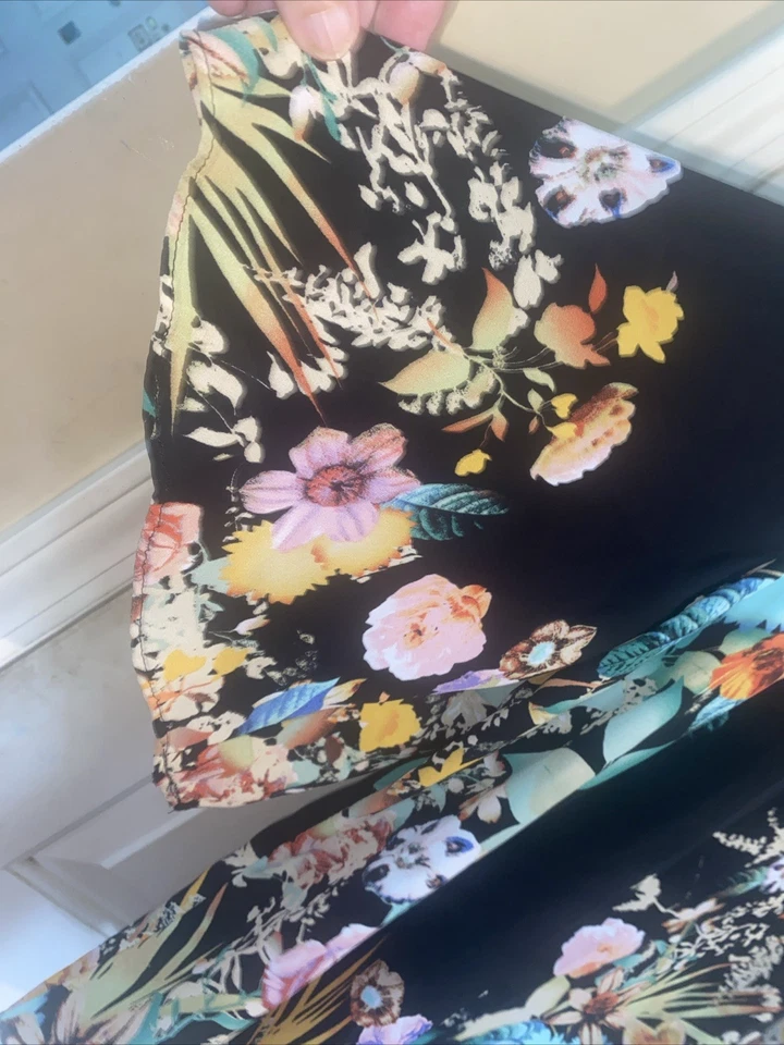 Top Spense para mujer talla 2X amarillo negro estampado floral escote en V mangas 3/4 transparente Foto 4 de 4