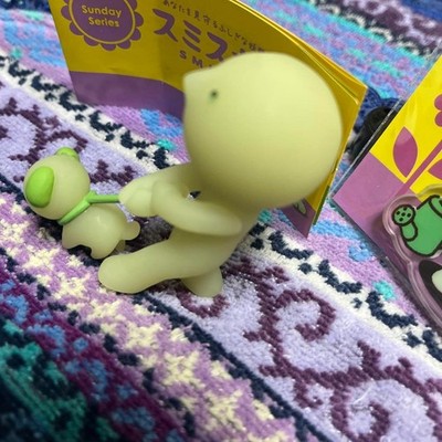 Smiski Sunday Series Secret Figure – Glow-in-the-Dark – Japan