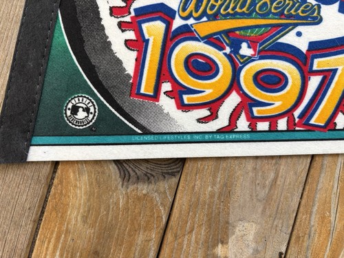 MLB Pennant Florida Marlins World Series Champions 1997 Tag Express 29" x 12" - Picture 4 of 6