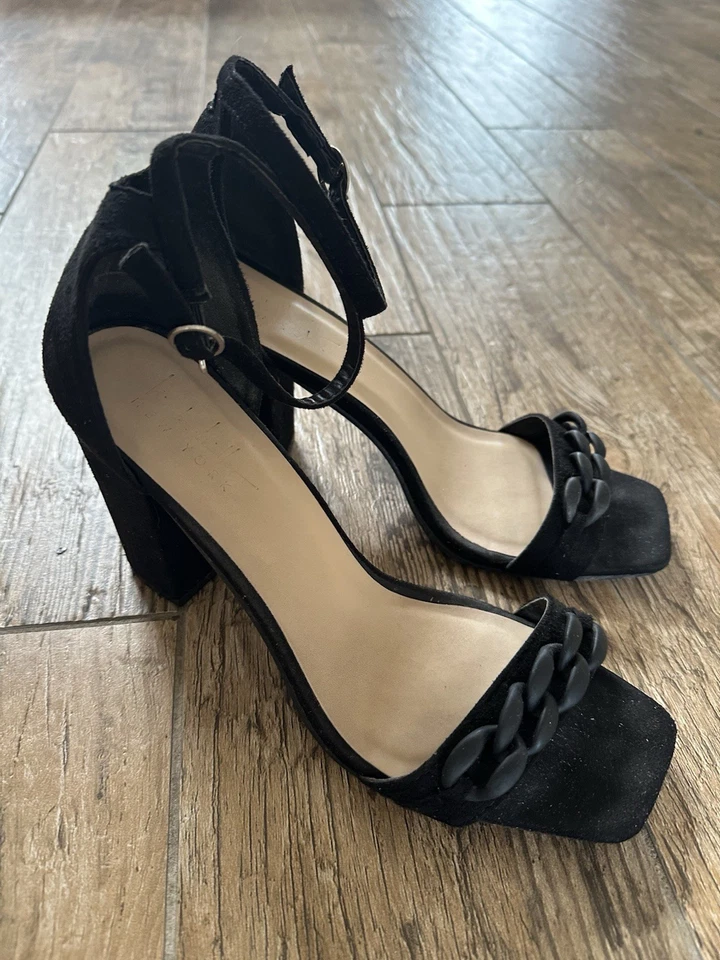 Zapatos de tacón de gamuza Nicole Miller talla 8,5 Foto 3 de 4