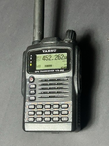 Transceptor portátil VHF/UHF Yaesu VX-8GR GPS APRS - Imagen 3 de 13