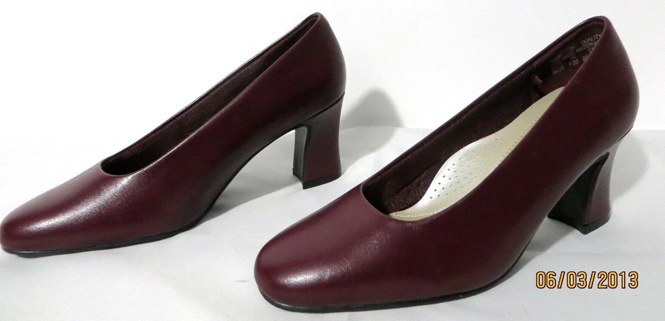 Zapatos de salón flexibles de vestir para mujer talla 6,5 granate de ASHLEY TAYLOR Foto 2 de 4