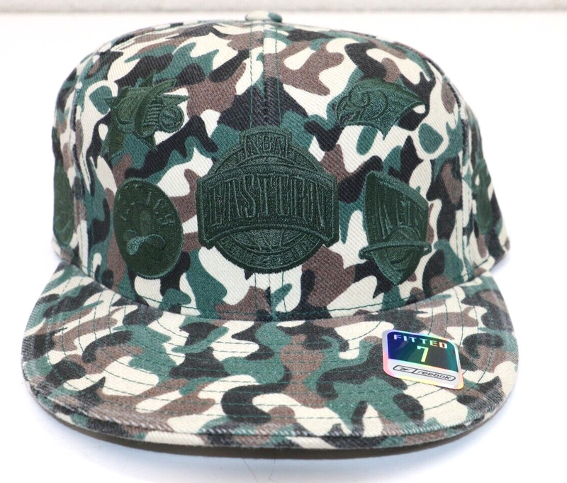 REEBOK GREEN CAMO WESTERN CONFERENCE FITTED - SIZE 7