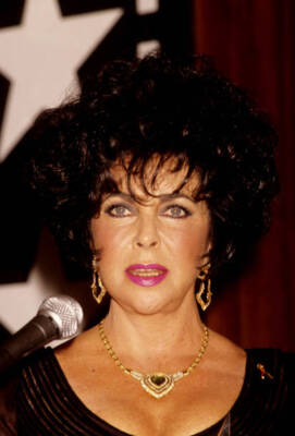 Elizabeth Taylor at 21st AFI Lifetime Achievement Awards Honor- 1993 Old Photo 9