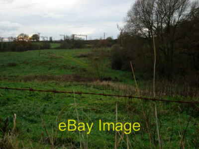 Foto 6x4 Eisenbahnufer von Dutton Lodge Farm Blick auf Eisenbahnufer c2006