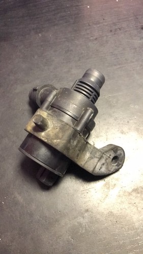 BMW 7er E68 Umwälzpumpe 6922699 Bj 2007