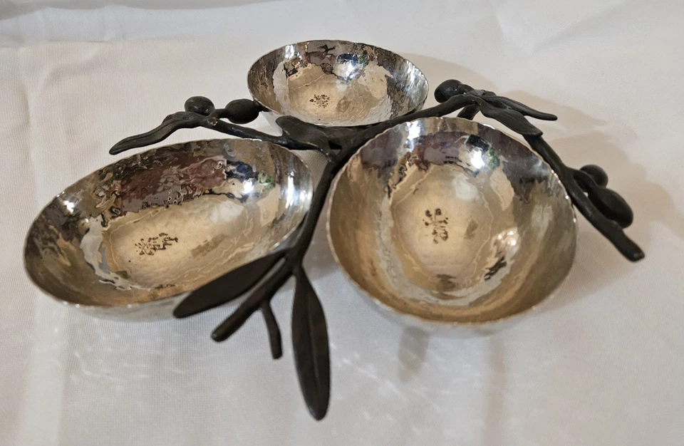 Michael Aram Olive Branch With Triple Stainless Steel Bowls 8.5"X8"X1.5" - Image 2 of 4