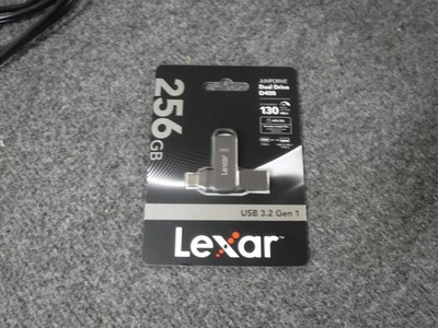*NEW* Lexar JumpDrive D400 Dual 256GB USB Type-C Flash Drive LJDD400256G-BNQNU