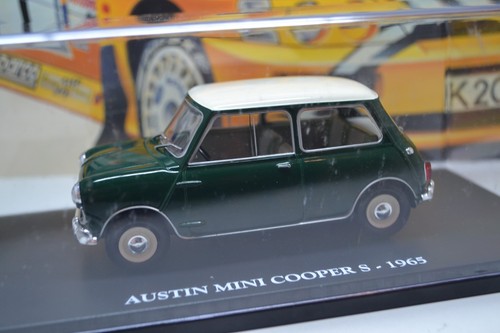Miniature Greenlight 1:64 Austin Mini Cooper S 1965 Verte Avec Galerie De Toit