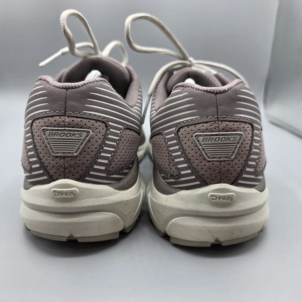 Brooks Addiction Walker Suede Walking Shoes Womens 8.5 D Purple Slip Resistant - Image 3 of 4