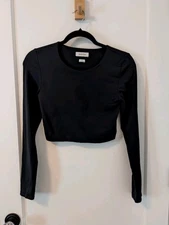 Babaton Aritzia Contour Top Womens Medium Black Scoop Crop Stretch Long Sleeve