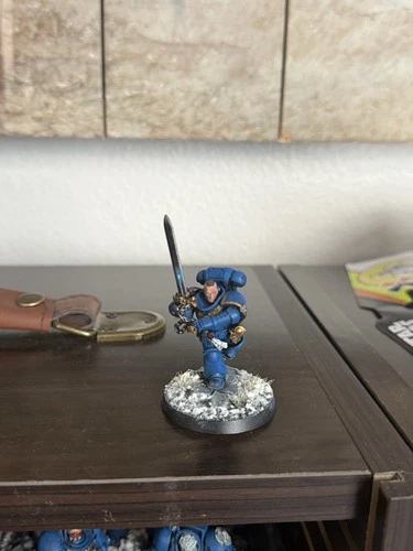 Warhammer 40k Converted Primaris Lieutenant Space Marine Painted (power Weapon)