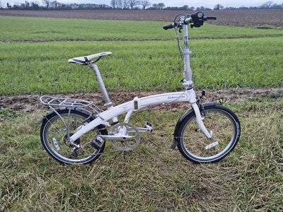 Dahon Mu P8 Folding Bike Cycle White Aluminium Frame 8 Speed 20" Wheel Serviced - Image 1 of 4