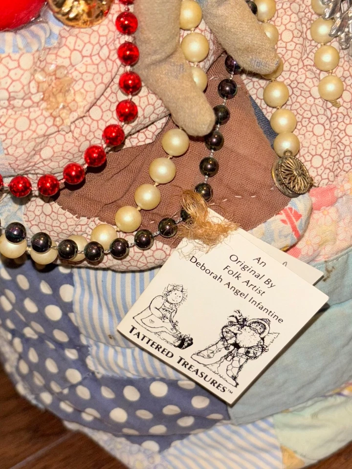 Primitive SANTA CLAUS Vintage FOLK ART Quilt Coat ARTIST Deborah Angel Infantine - Image 4 of 4