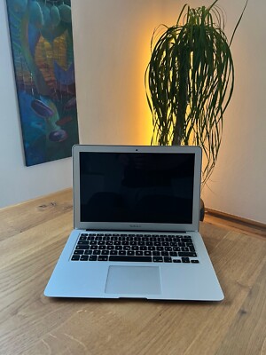Apple MacBook Air 2012 13,3'' | i5 1,8 GHz | 4GB RAM | 512GB SSD | GUT  Händler 