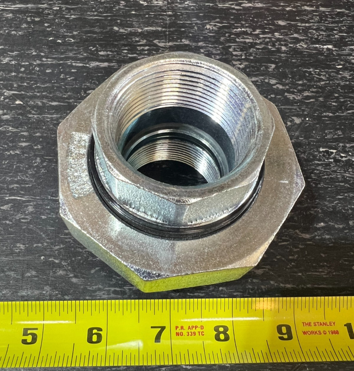 1-1/2" Watts LF3004 Dielectric Union Threaded Female NPT Zinc Plated Galvanized