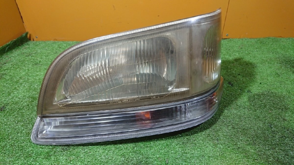 Toyota Hiace Genuine KZH138 Left Headlight & blinker light KOITO