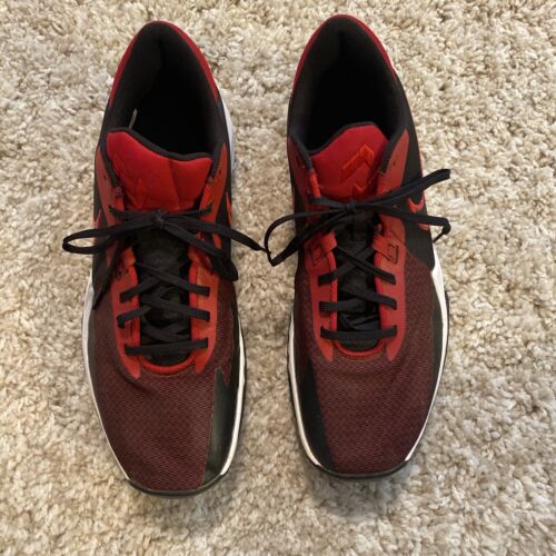 Nike Precision 6 Basketball Shoes Sneakers VI Bred Black Red Size 13 DD9535-002