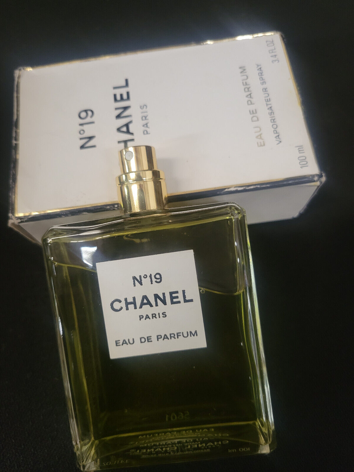 Chanel No.19 3.4oz Women's Eau de Parfum 3145891194906