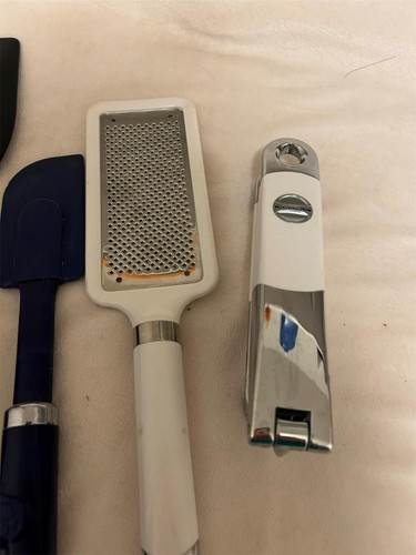 4) KITCHENAID KITCHEN UTENSILS 2) spatulas, grater, garlic press **READ* - Picture 3 of 4