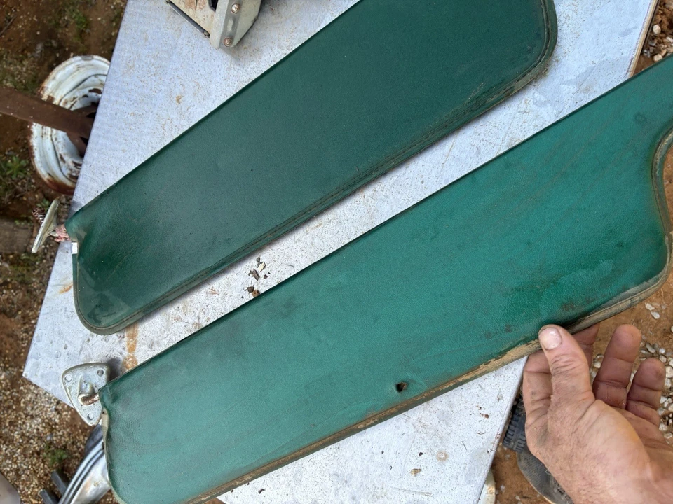 Ford F100 - F250 - F350 Bronco Pickup Truck Green Sunvisors 1973 - 1979 - Image 4 of 4