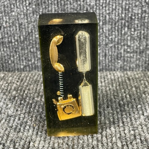 Vintage Lucite Acrylic 60's Gold Phone Timer Hourglass Egg Timer 3-1/2”