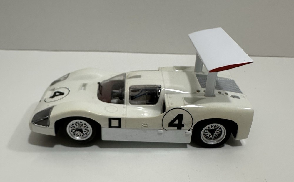 1/32 Scalextric Slot Car Chaparral 2F #4 Racing Model