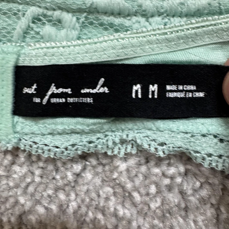 Out From Under Bralette Mujer Mediano Verde Menta Encaje Halter Urbano Outfitters Foto 4 de 4