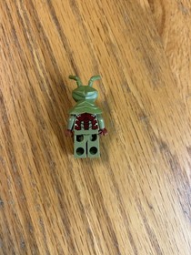 Lego 70708 70709 - Space Galaxy Squad Hive Crawler Mantizoid Minifig - 2013