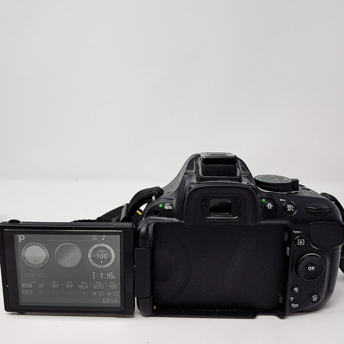 Nikon D D5200 24.1MP Digital SLR Camera - Black (Kit w/ AF-S