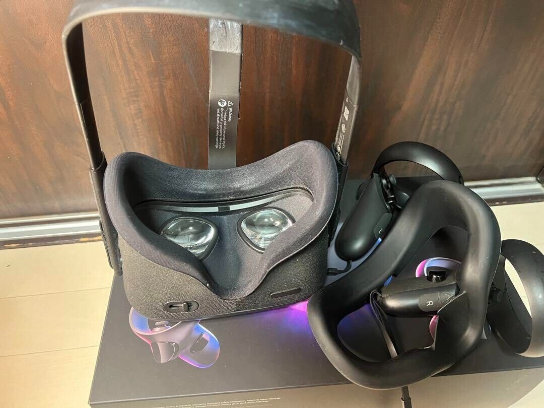 Oculus Quest 64GB VR Headset All-In-One Game Headset System Black Japanese  used