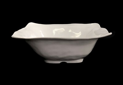 Q Squared 16 in. Ruffled White Melamine Square Serving Bowl