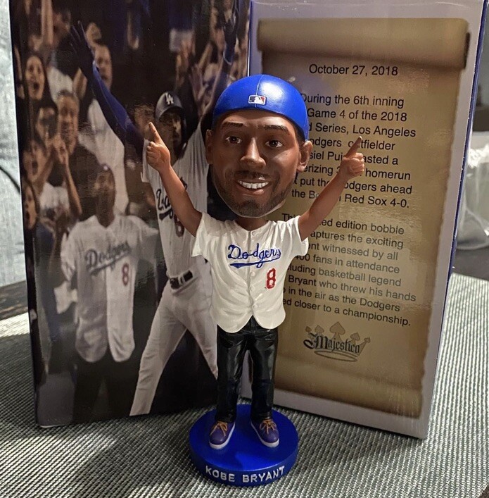 KOBE BRYANT Los Angeles Dodgers / Lakers 2018 WORLD SERIES KOBE BRYANT Los Angeles Dodgers / Lakers 2018 WORLD SERIES