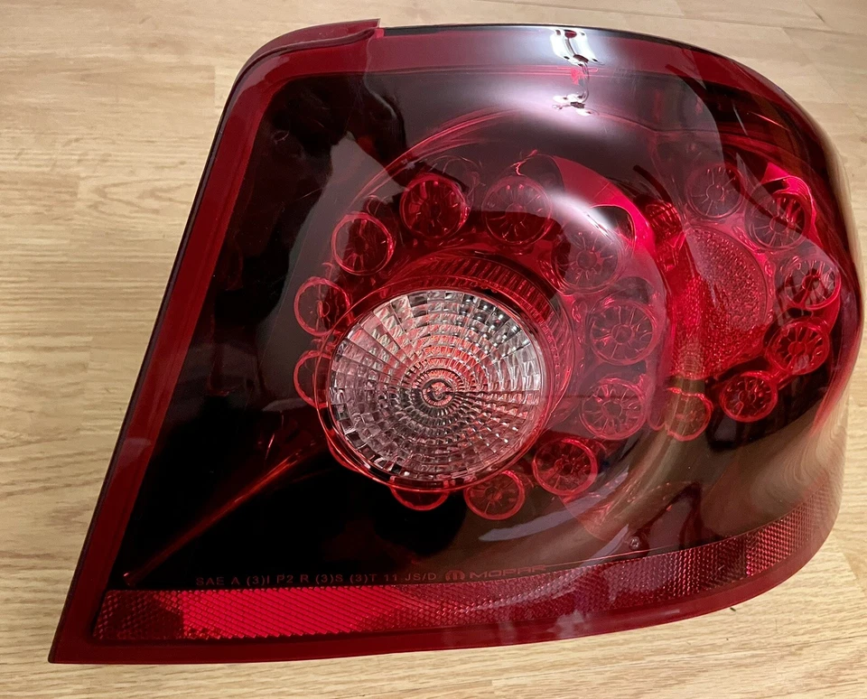  Luz trasera derecha Dodge Avenger 2011 2012 2013 2014 Mopar OEM  Foto 3 de 4