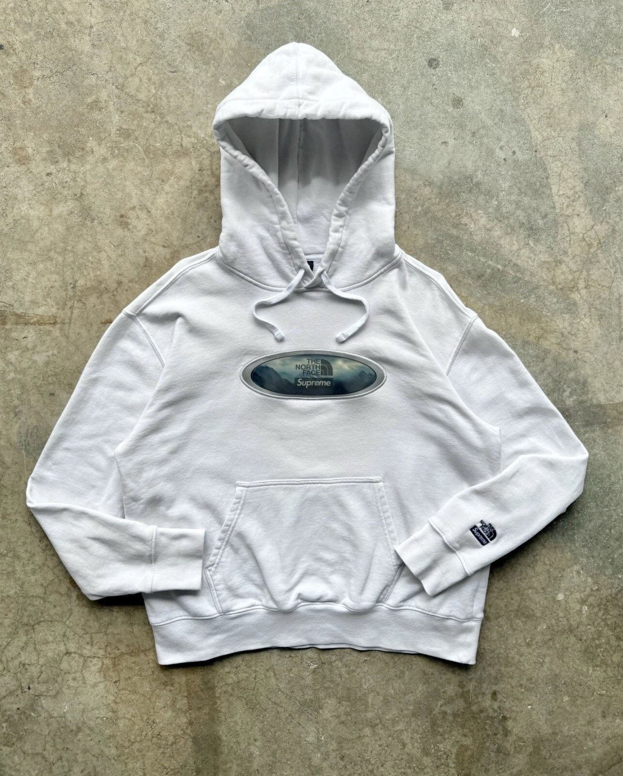 Sweat à capuche blanc Supreme The North Face Lenticular Mountains taille M 2021