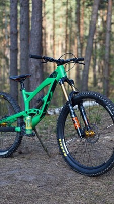 YT Tues Al 29/27,5'' Freeride Fox 38 NEU