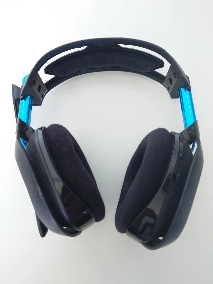 Astro Gaming A50 Wireless Headset Gen 3 Black/Blue for PC PS4 PS5 - Image 2 of 4