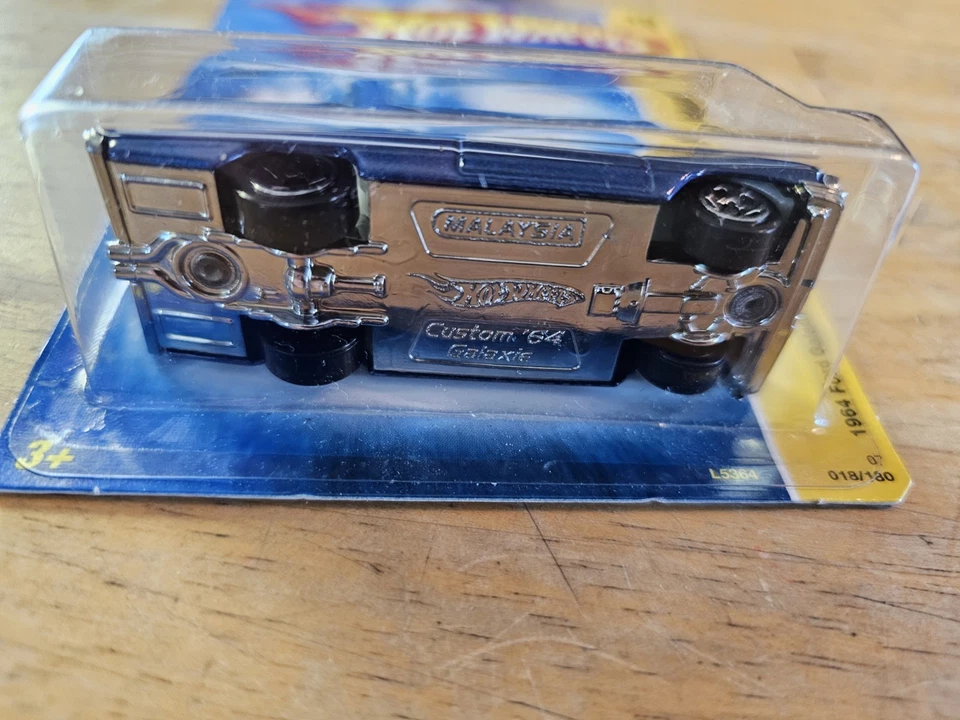 Hot Wheels 1964 Ford Galaxie 500XL, Blue; 2007 New Models Series 18/36 - Image 3 of 4