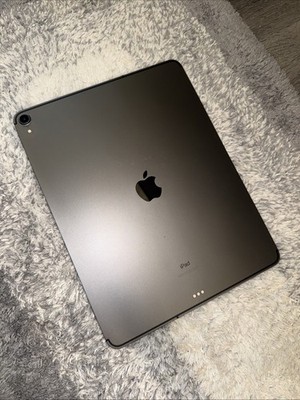 Apple iPad Pro 12.9-inch Wi-Fi/Cellular 256GB 3rd Gen, Space Gray, Unlocked