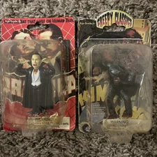 Greenbrier International Universal Monsters Dracula Creepy Classic - 2 Figures