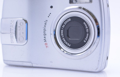 Pentax Optio M20 7.0MP Compact Digital Camera 3x optical zoom Silver