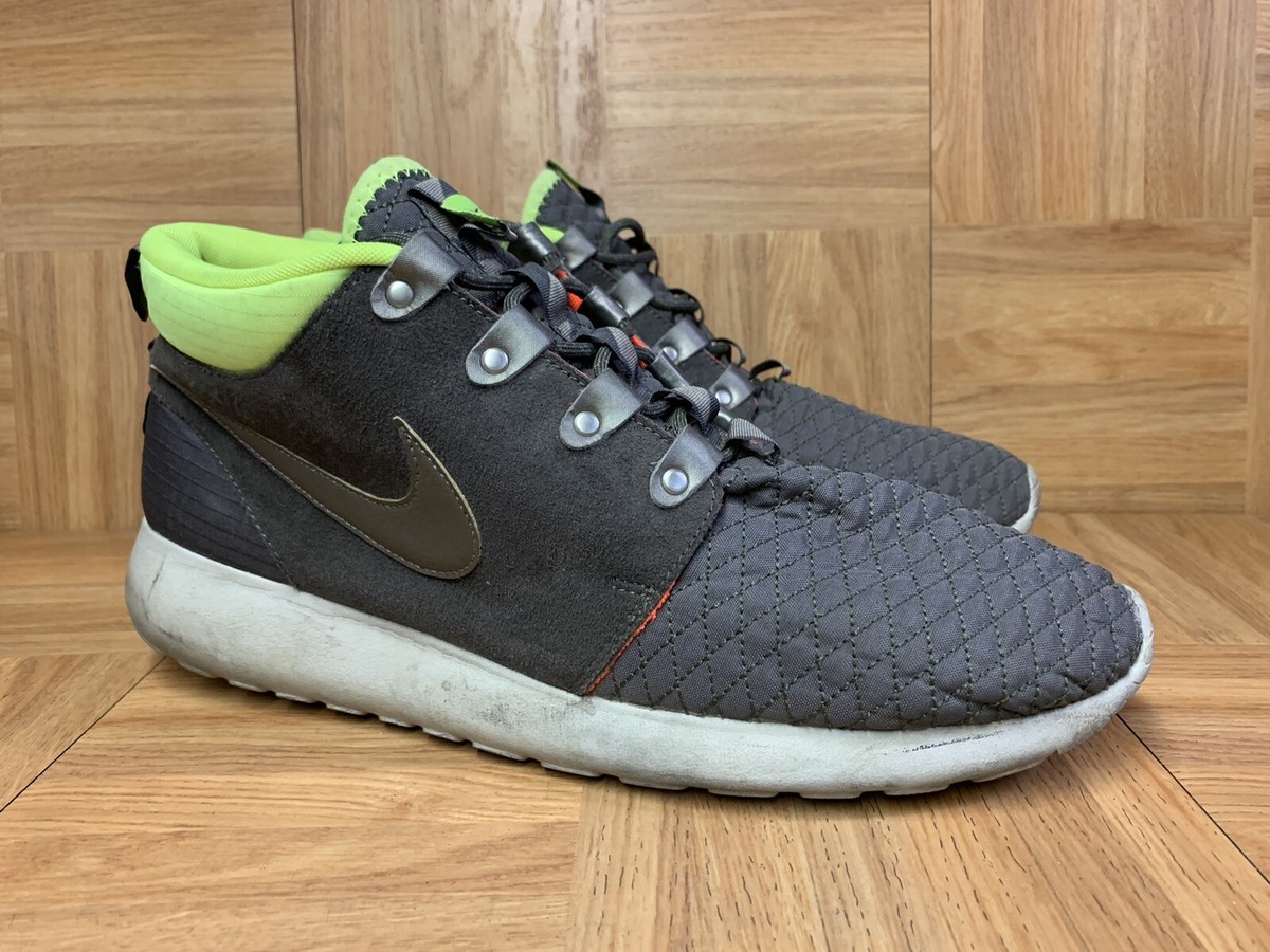 RARE? Nike Roshe Run One Sneakerboot Newsprint Volt Quilt  display picture 3