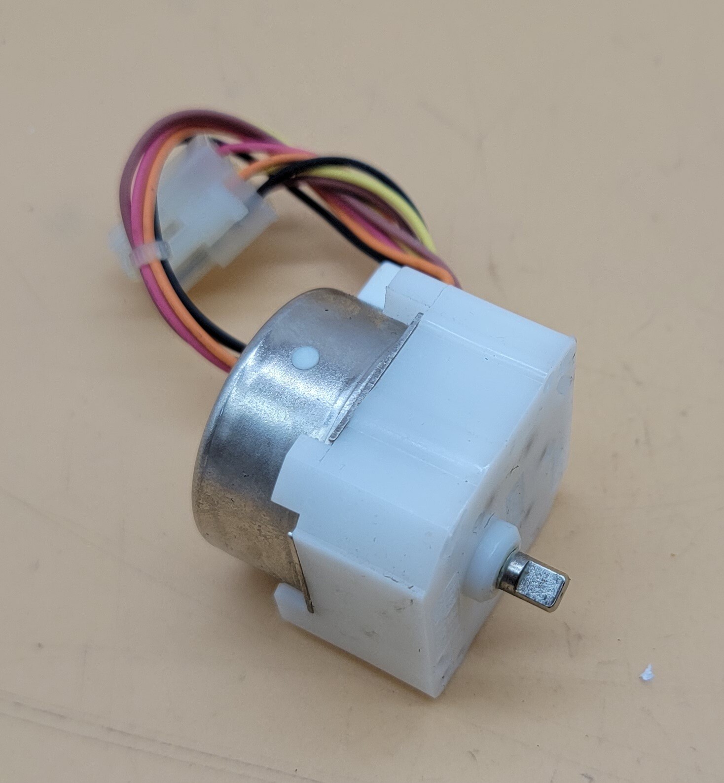 Whirlpool Refrigerator Door Motor Part 35BYJ418 Genuine Replacement