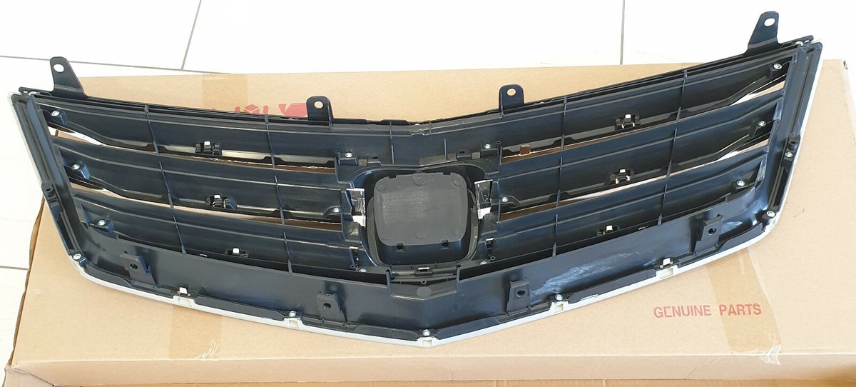 GRILLE DE CALANDRE AVANT NOIR CHROME CENTRE pour VW PASSAT 3B B5 (2000