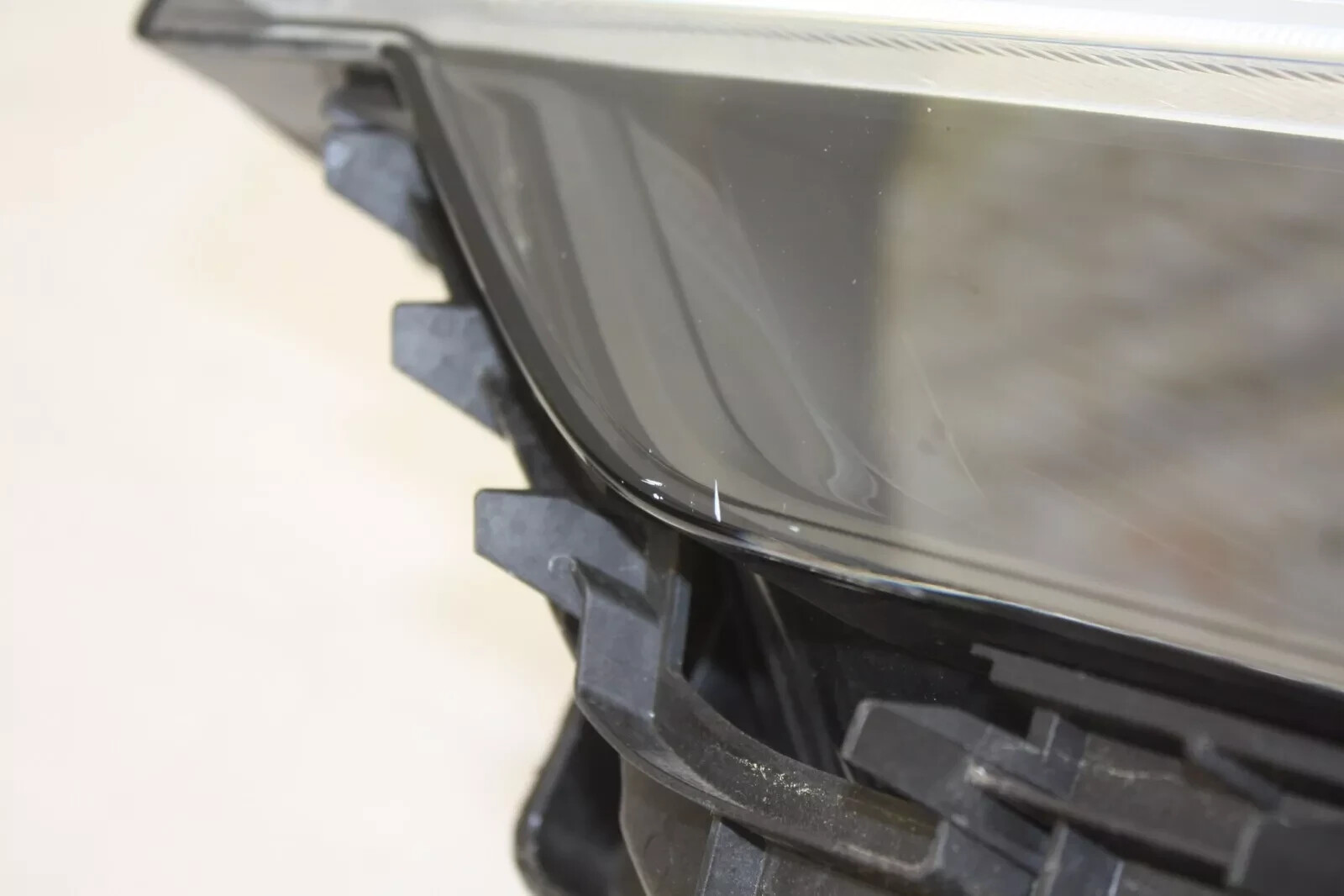 Volvo XC60 Left Side LED Headlight 32342510 Genuine for sale