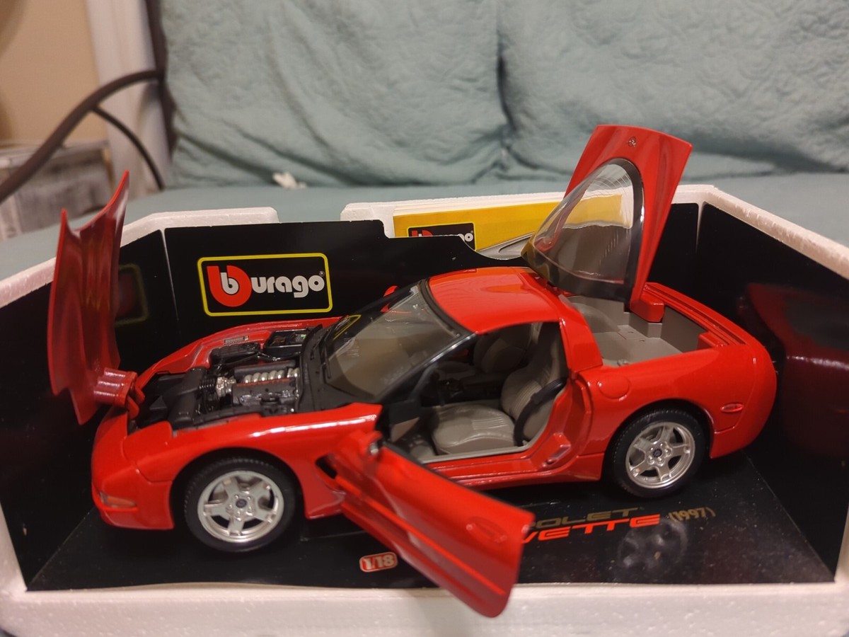 Bburago – Chevrolet Corvette 1997 Rouge – 1/18 – Réf. 3066 – Boîte D’origine