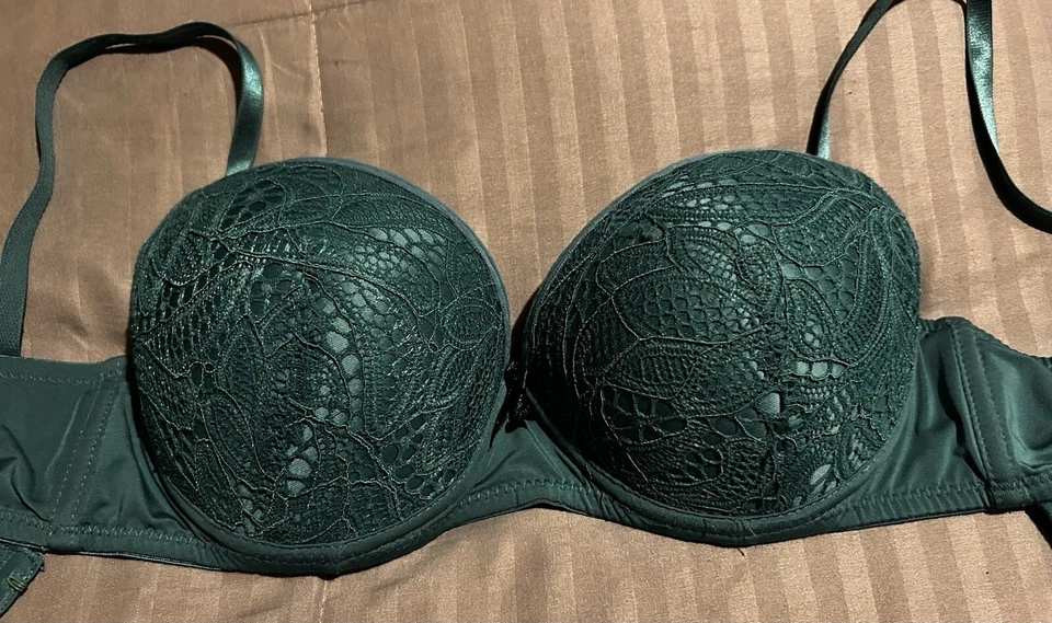 Sujetador push up acolchado de encaje verde Jezebel J5543S con aros + REGALO GRATIS Foto 2 de 4