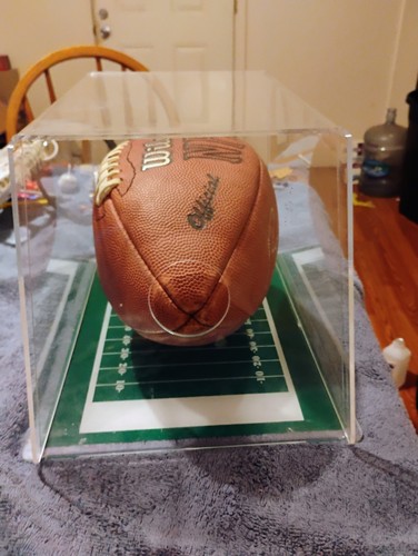 Barry Sanders Autographed Official NFL Football w/ custom display case. - Picture 11 of 14